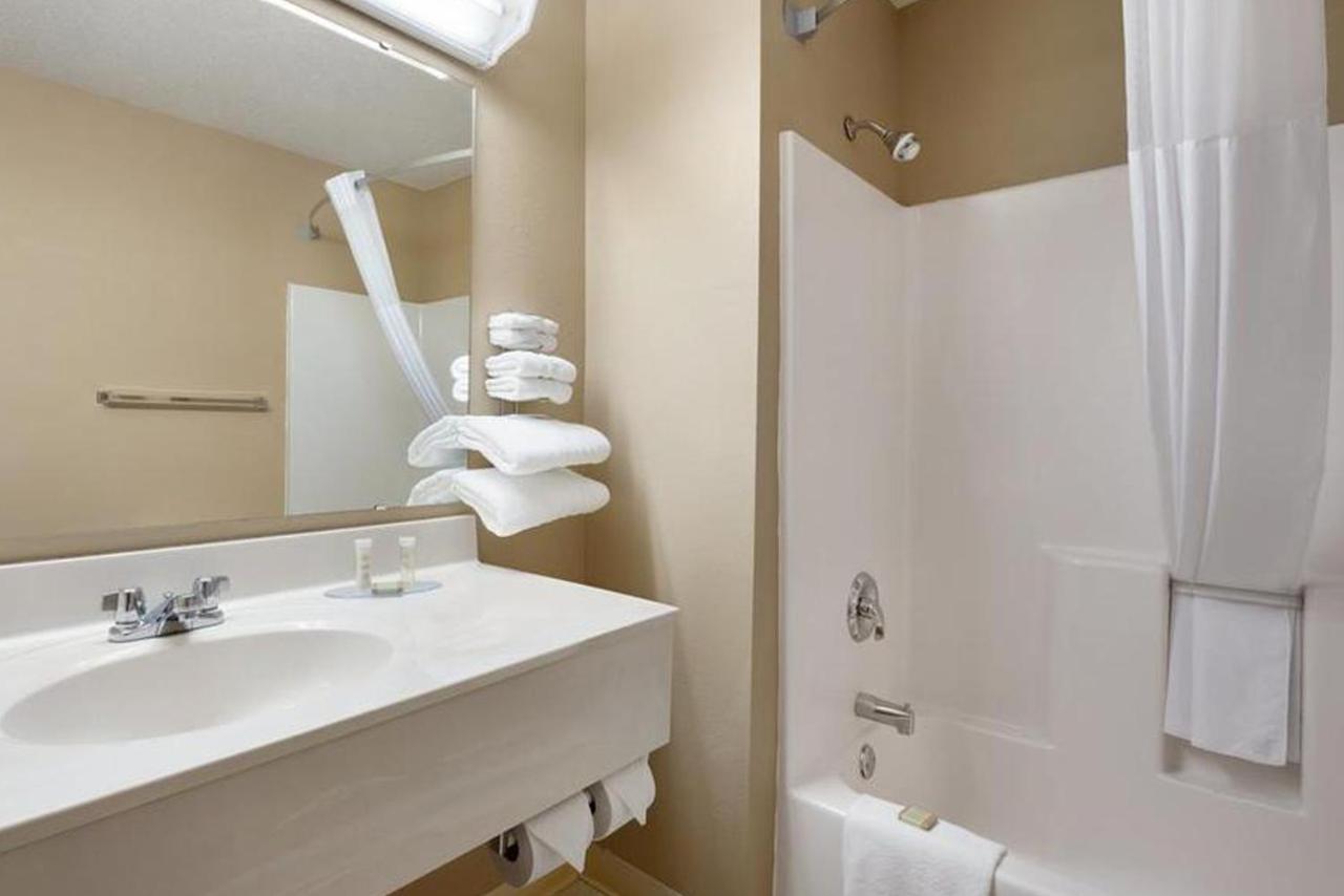 Coratel Inn & Suites By Jasper New Richmond 外观 照片